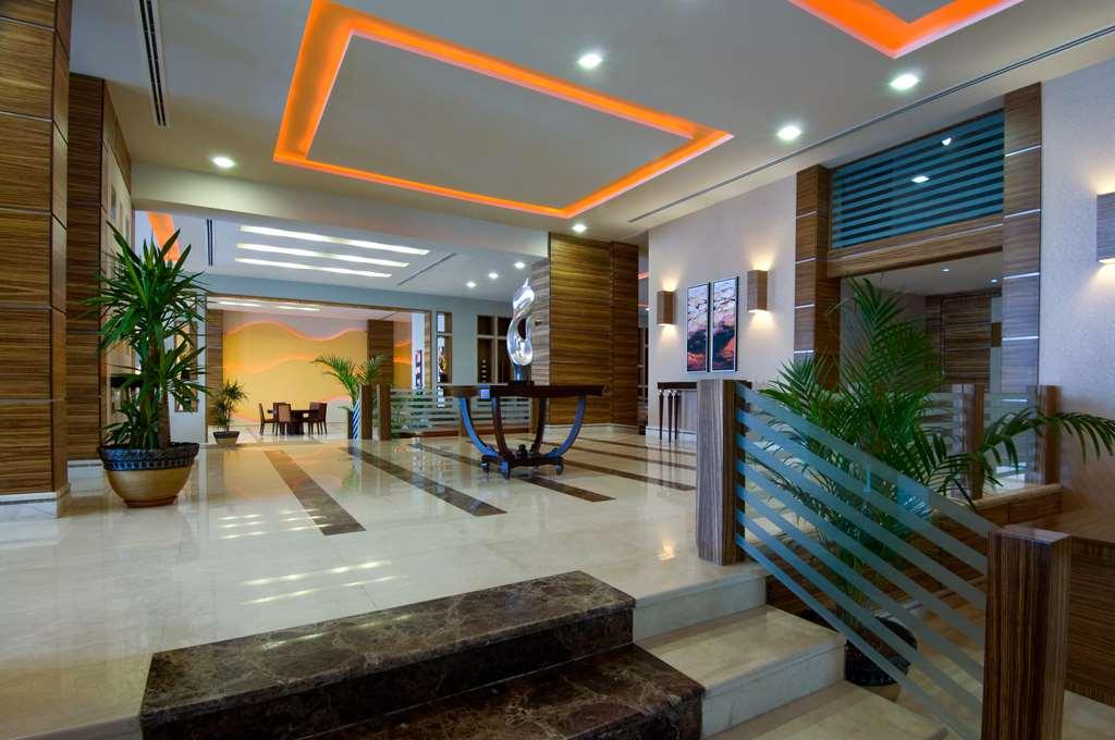 Hilton Garden Inn Riyadh Olaya Інтер'єр фото