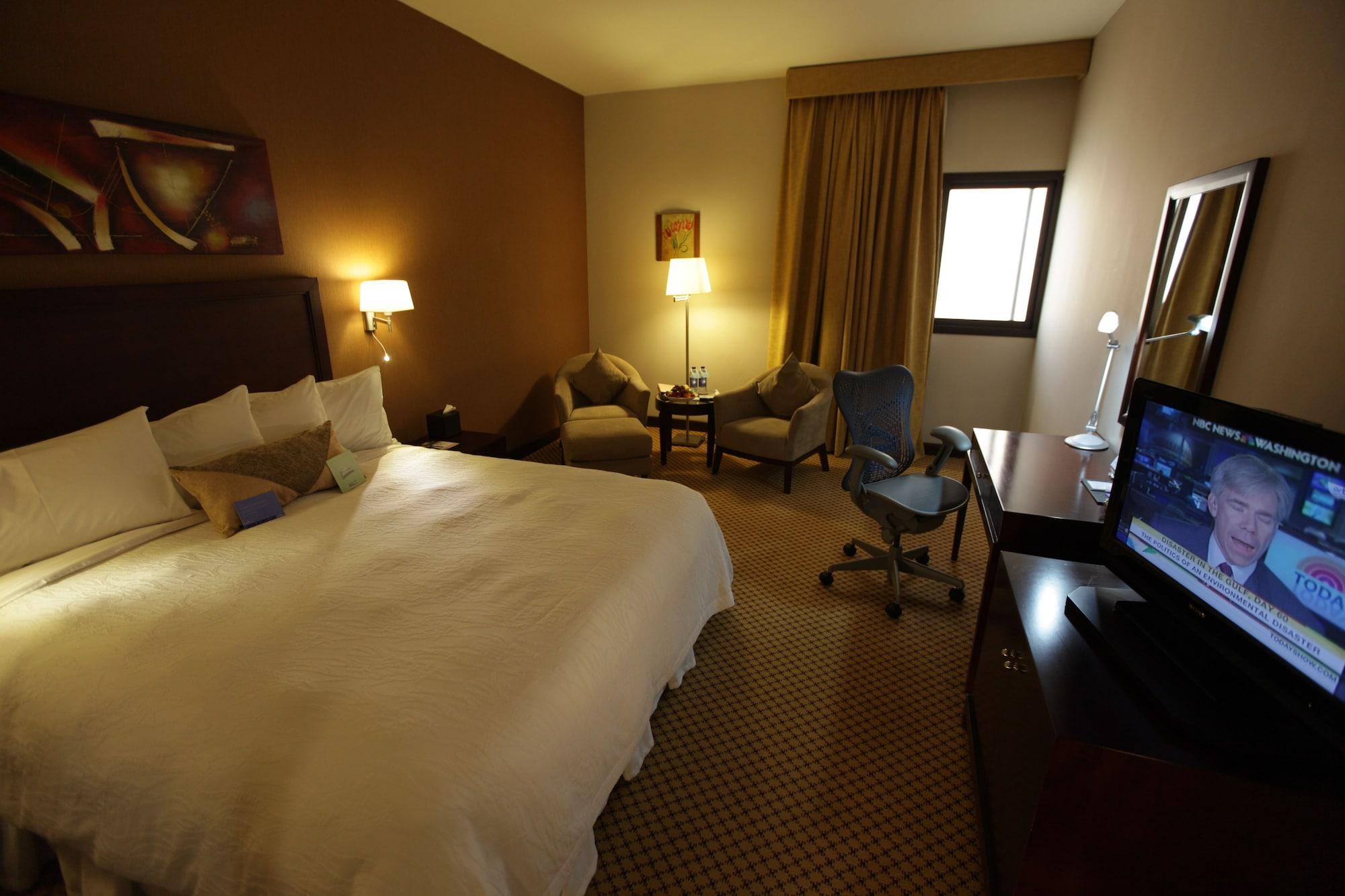 Hilton Garden Inn Riyadh Olaya Екстер'єр фото
