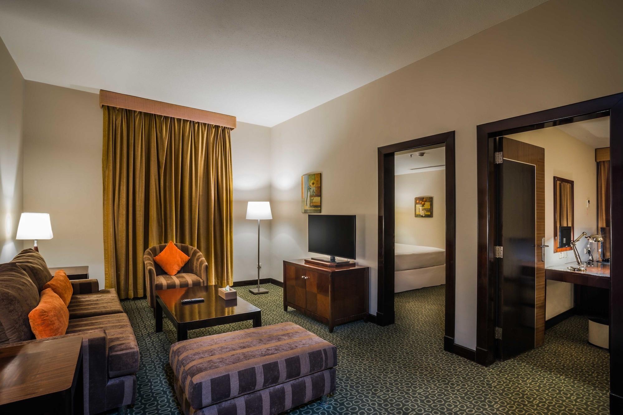 Hilton Garden Inn Riyadh Olaya Екстер'єр фото